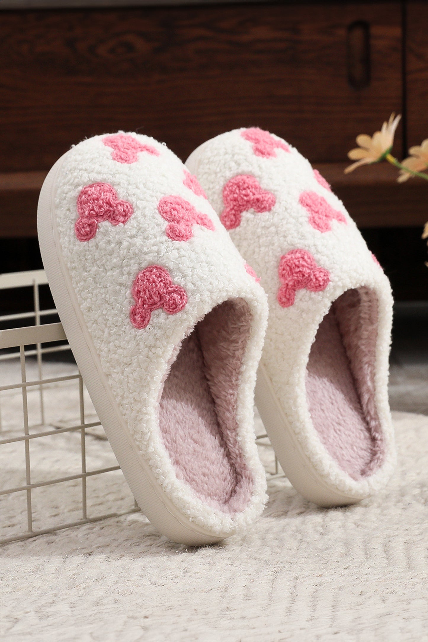 White w/ Pink Mouse Head Slippers